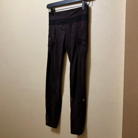 Lululemon Inspire 7/8 Tight II Luxtreme/Mesh Star Crushed Black Cherry Size 2 - Picture 1 of 6
